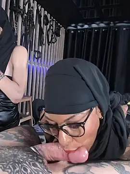 Stripchat Sex Cam of DarkDea