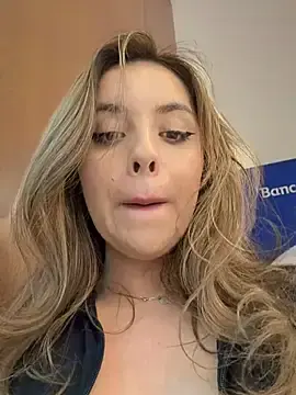 Stripchat Adult Webcams of Alirawrz