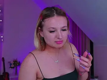 Stripchat Live Sex Cam of Eevangelinee