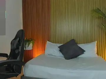 Stripchat Watch Live Sex Cams of lia_sexx19