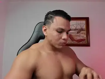 Stripchat Sex Cam of RoyConstance