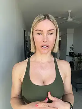 Stripchat Watch Live Sex Cams of raeparks