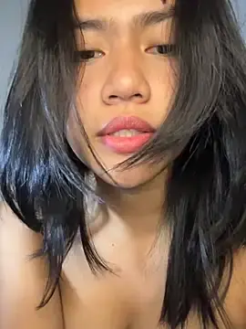 Stripchat Free Porn Cam of Kiee_19