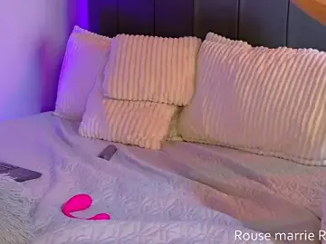 Stripchat Live Sex Cam of Rouse_Hilton