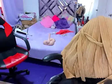 Stripchat Sex Cam of naomi_johnson