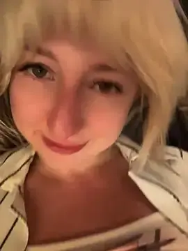 Stripchat Sex Chat of RonnieKiss