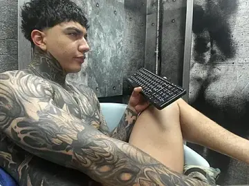 Stripchat Sex Cam of Gury_tattoo