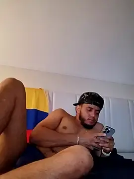 Stripchat Watch Live Sex Cams of AronCollazos