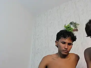 Stripchat Free Live Porn of boys_yourparty