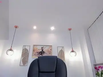 Stripchat Watch Live Sex Cams of miavegas1