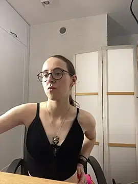 Stripchat Free Live Porn of MartiniiSelenna