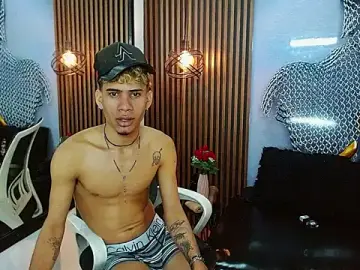 Stripchat Free Porn Cam of Skinny_cute_Alyer
