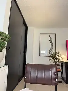 Stripchat Nude Webcam of AmelieLaurent_