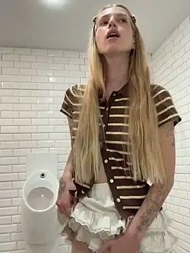 Stripchat Private Sex Chat of kira_mia
