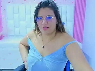 Stripchat Free Porn Cam of lucero_s1