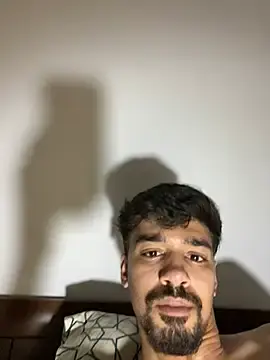 Stripchat Free Porn Cam of Hermanooooooo