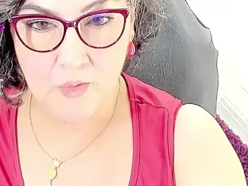 Stripchat Adult Video Chat of cataleya_mom