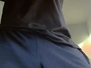 Stripchat Live Sex Cam of SexyBoy-Bigclit