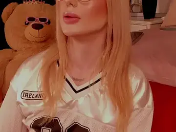 Stripchat Adult Webcam of EmmaCin