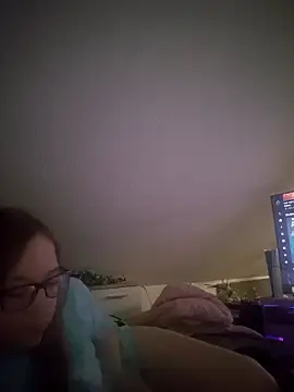 Stripchat Live Sex Cam of Freaky-Doll