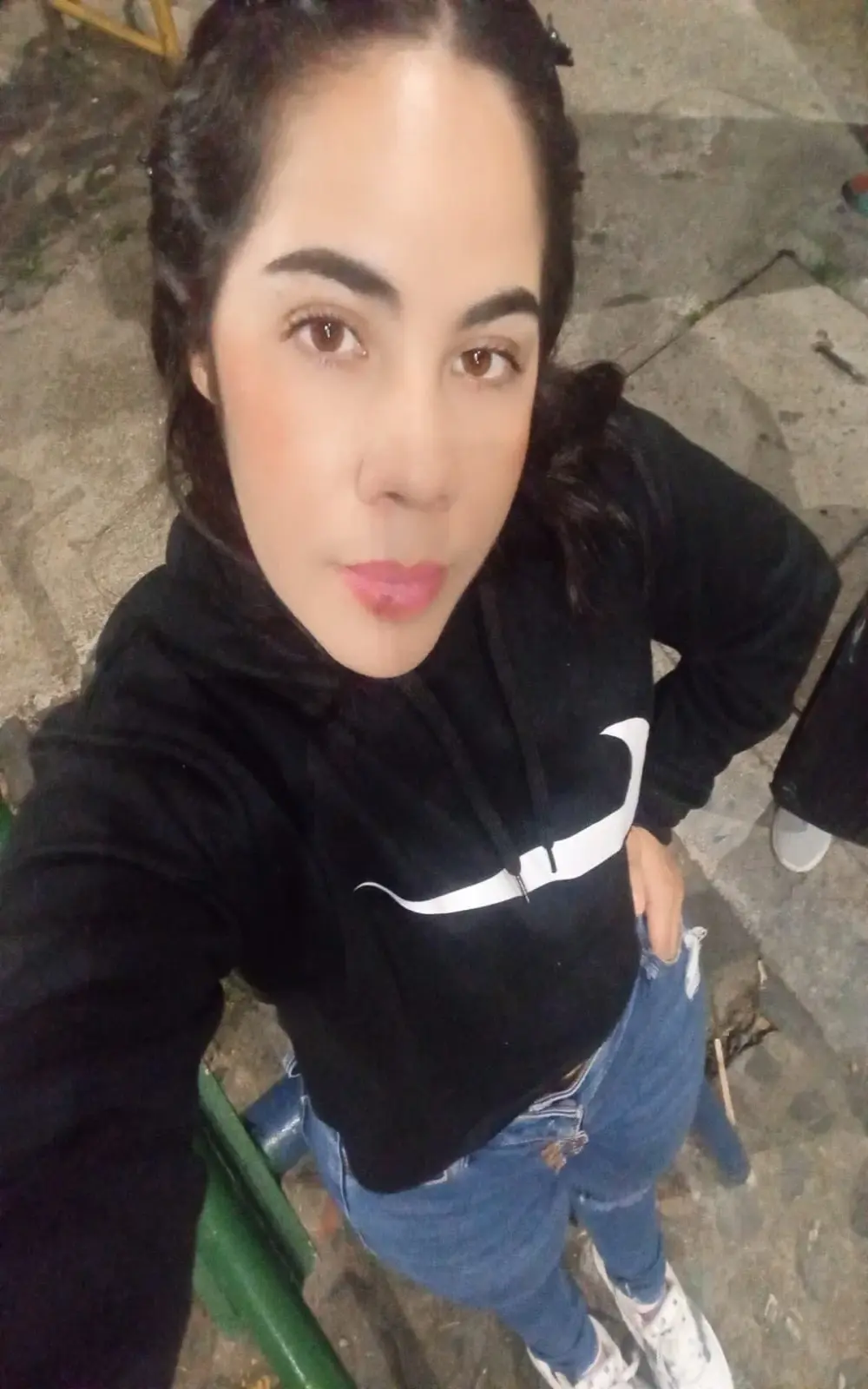 melany_roberts_