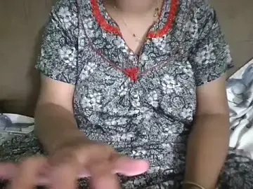Stripchat Sex Chat of Tamil_Shailu