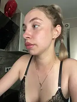 Stripchat Live Sex of Kitty_Katrine