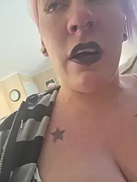 Stripchat Free Live Porn of PinkTheHawk