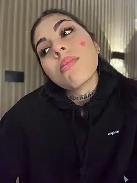 Stripchat Free Porn Cam of Sarasanders_4