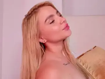 Stripchat Best live sex cam show of Sofi_glow