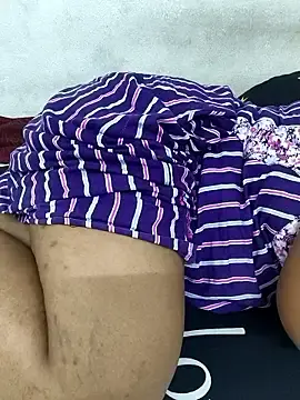 Stripchat Sex Cam of MaaliiiPonuTamil