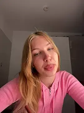 Stripchat Best live sex cam show of MilaaXOO