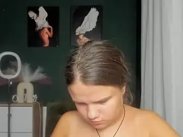 Stripchat Live Sex Cam of AdeleCruz