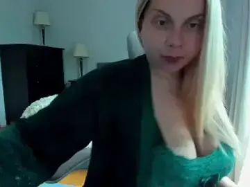 Stripchat Adult Video Chat of Laviora