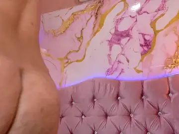Stripchat Sex Chat of KARINAJTORRES