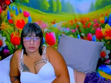 Stripchat Live Porn of indianroxy