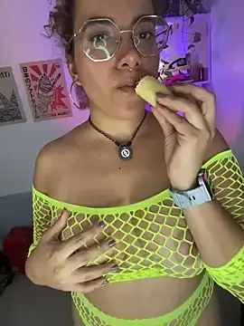 Stripchat Sex Cam of Emma_Wish