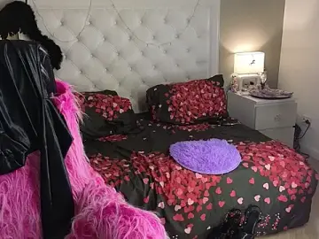 Stripchat Watch Live Sex Cams of RoxalanaStar