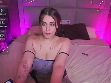 Stripchat Free Porn Cam of HeyKitten