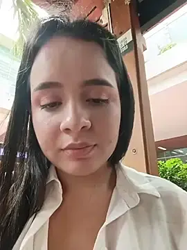 Stripchat Live Porn of Julieth_hot-69