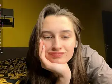 Stripchat Live Sex Cam of DarlineBrustera