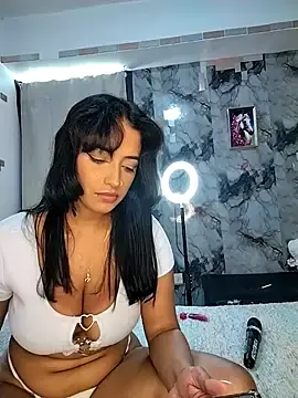 Stripchat Free Porn Cam of SaharQamar