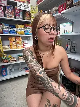 Stripchat Watch Live Sex Cams of Sallem_Pink