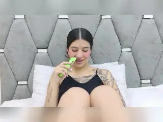 Xlovecam Sex Chat of CarlaCorinas
