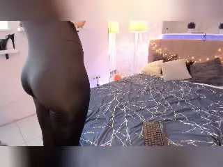 Xlovecam Sex Chat of IsabelKiss