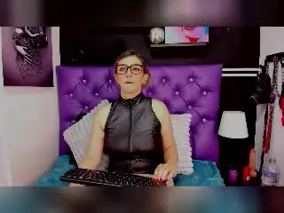 Xlovecam Sex Chat of AngelySpencer