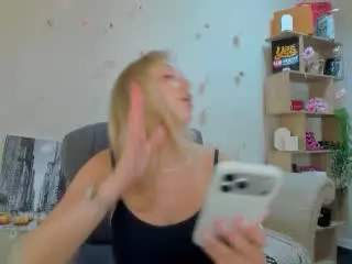 Xlovecam Watch Live Sex Cams of SugarrX