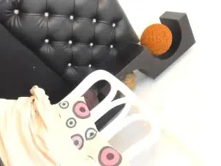 Xlovecam Sex Chat of JaneStonesTs