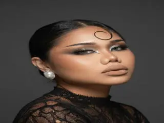 Xlovecam Private Sex Chat of AimyHotCumTrans