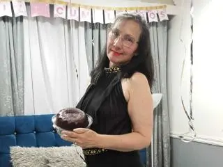 Xlovecam Live Sex Cam of OrianaJhonson